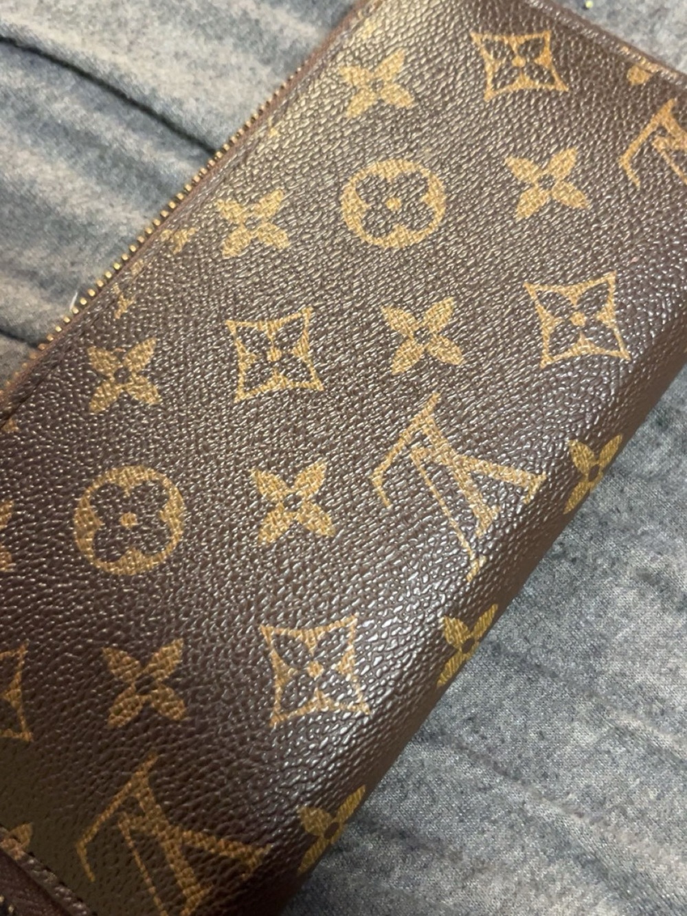 Louis Vuitton Monogram discontinued Zippy Wallet - Brown/Gold